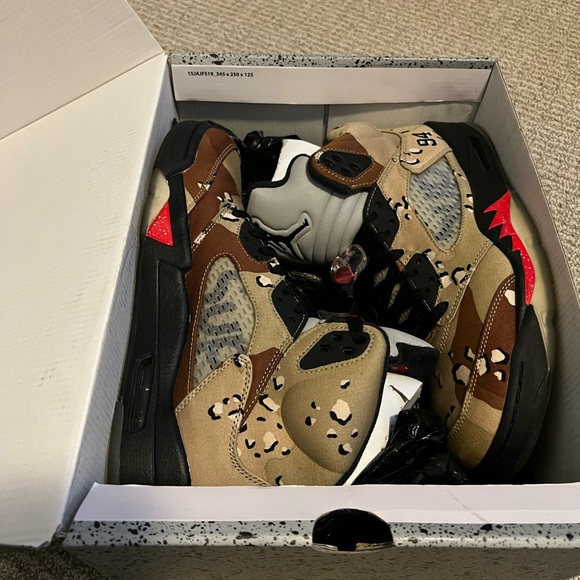 Jordan 5 Supreme 9.5 - Picture 4 of 8